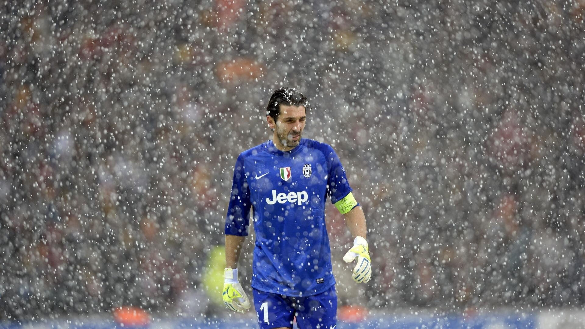 开云·体育官网-34岁老将闪耀英超赛场，时隔7年后有望再次重返国家队，英超老乡